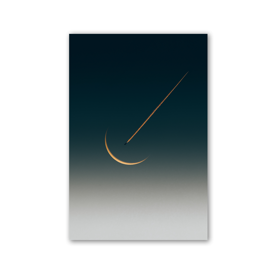 Crescent Moon Rocket Flight by Philipp Pilz - Affengeile Bilder