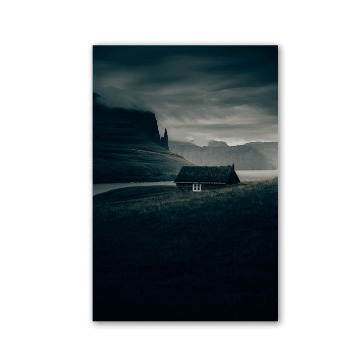 Nordic Cabin in the Mist by Philipp Pilz - Affengeile Bilder